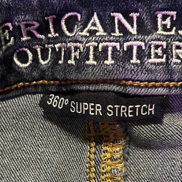 Women's American Eagle Outfitters Blue Jeans - Picture 8 of 8